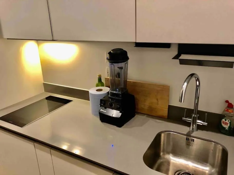 Cheviot House Apartment London